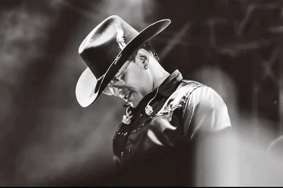  Acidente de avião na Colômbia mata cantor Yeison Jiménez e equipe