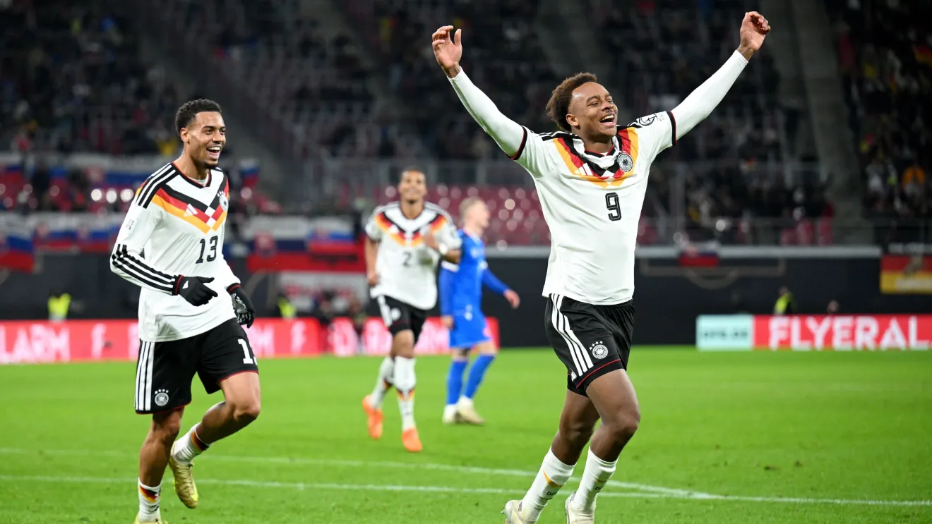 Alemanha domina, goleia a Eslováquia e se classifica para a Copa do Mundo