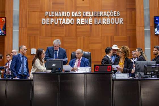 ALMT cria duas frentes contra o feminicídio: uma liderada por Cattani e a outra por deputadas