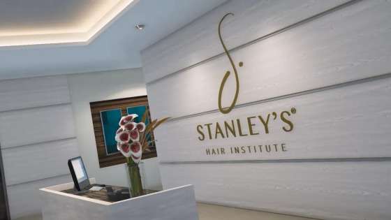 Clínica Stanley’s Hair funciona sem autorização e sofre nova interdição em Cuiabá