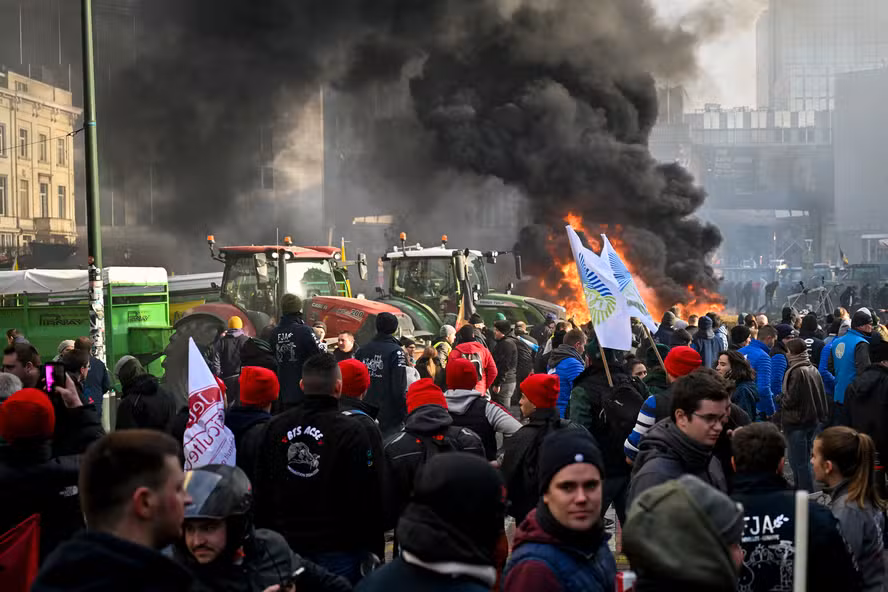  Como os agricultores europeus reagiram à aprovação de acordo com o Mercosul