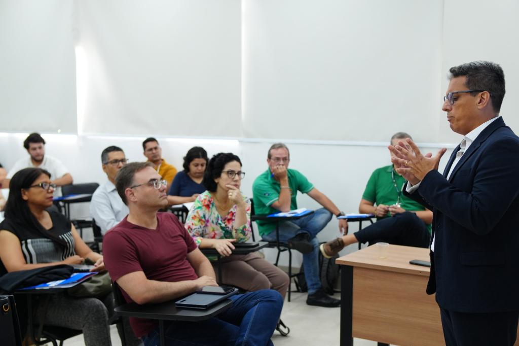  Conciliadores de Defesa do Consumidor analisam implantação do Núcleo de Atendimento ao Consumidor Superendividado em Mato Grosso