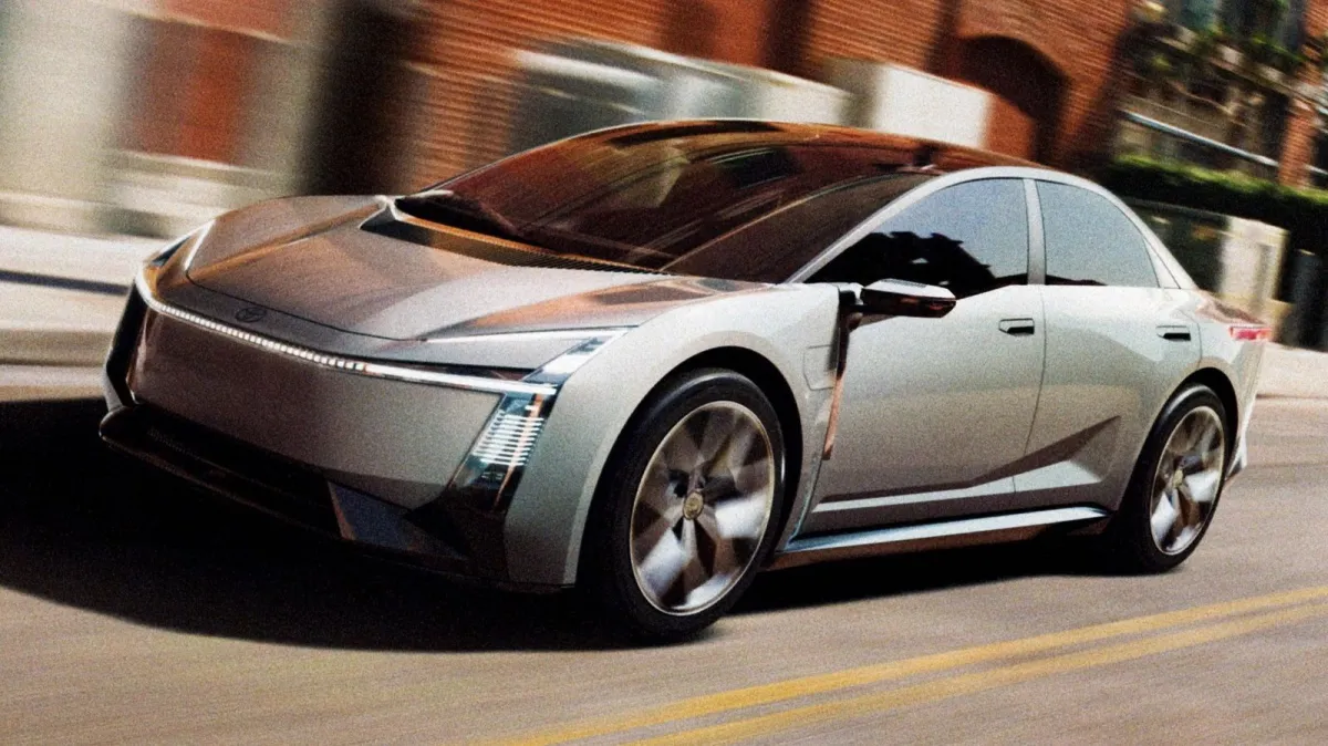 Confira as primeiras imagens do novo Toyota Corolla com visual futurista