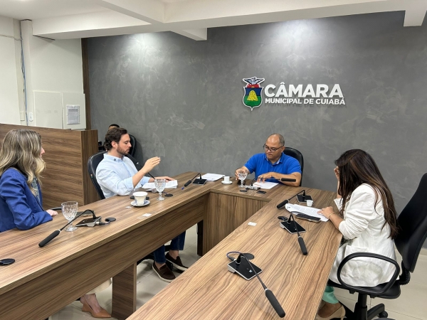 CPI conclui investigação e exige responsabilização por fios irregulares em Cuiabá