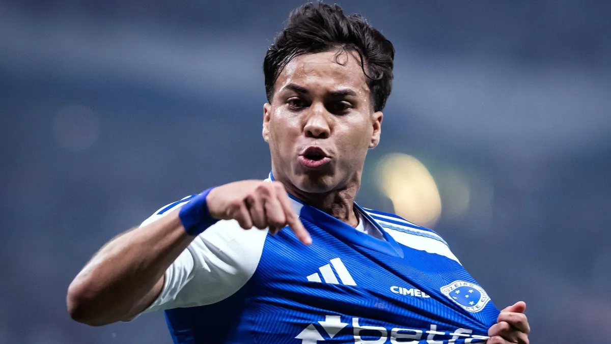  Cruzeiro anuncia renovação de contrato com Kaio Jorge