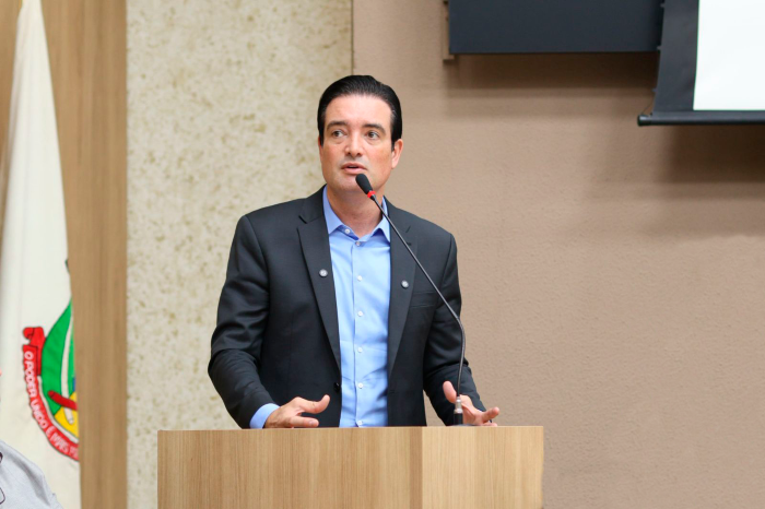 Da sustentabilidade fiscal à sustentabilidade dos serviços: a hora dos municípios assumirem o protagonismo