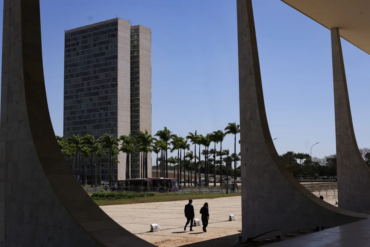 De olho em fundo eleitoral, Congresso não deixará Orçamento para 2026