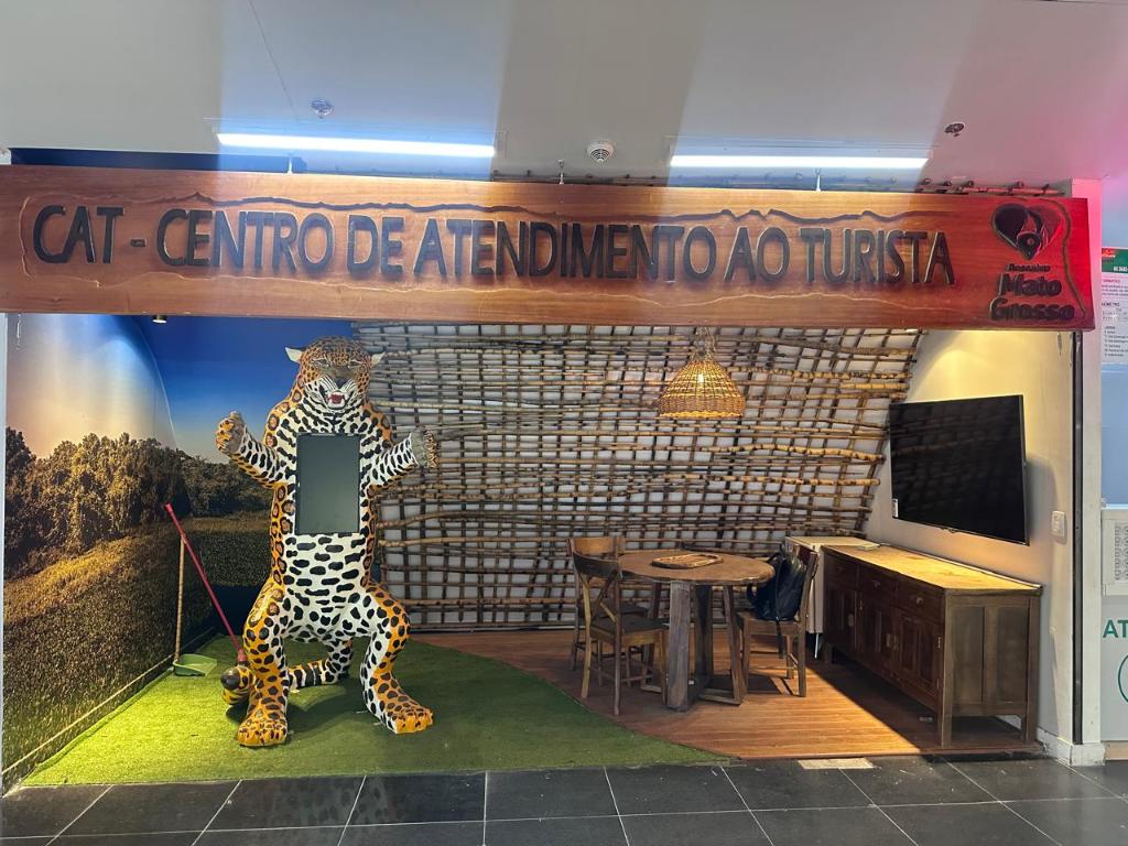 Estado e prefeituras inauguram Centro de Atendimento ao Turista no Aeroporto Marechal Rondon nesta quinta-feira (23)