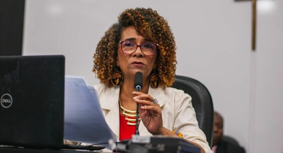 Falta de intimação de advogado anula PAD que cassou Edna