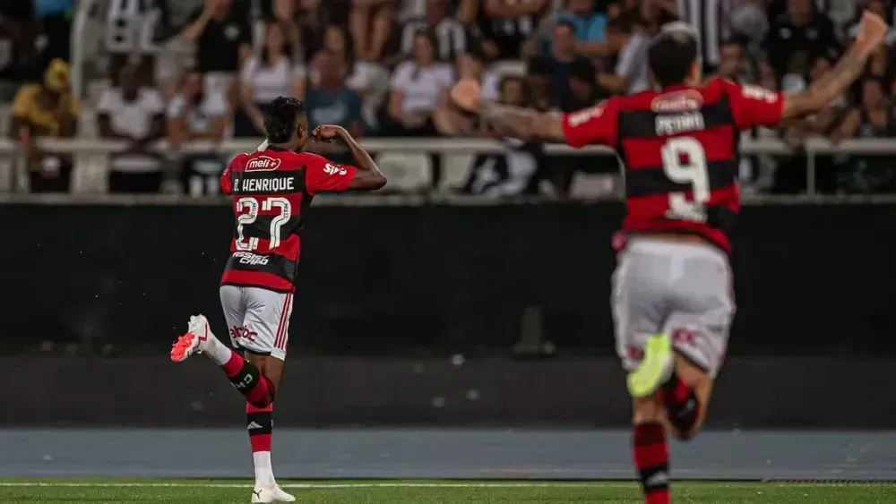 Flamengo busca manter vantagem histórica sobre o Botafogo no Nilton Santos