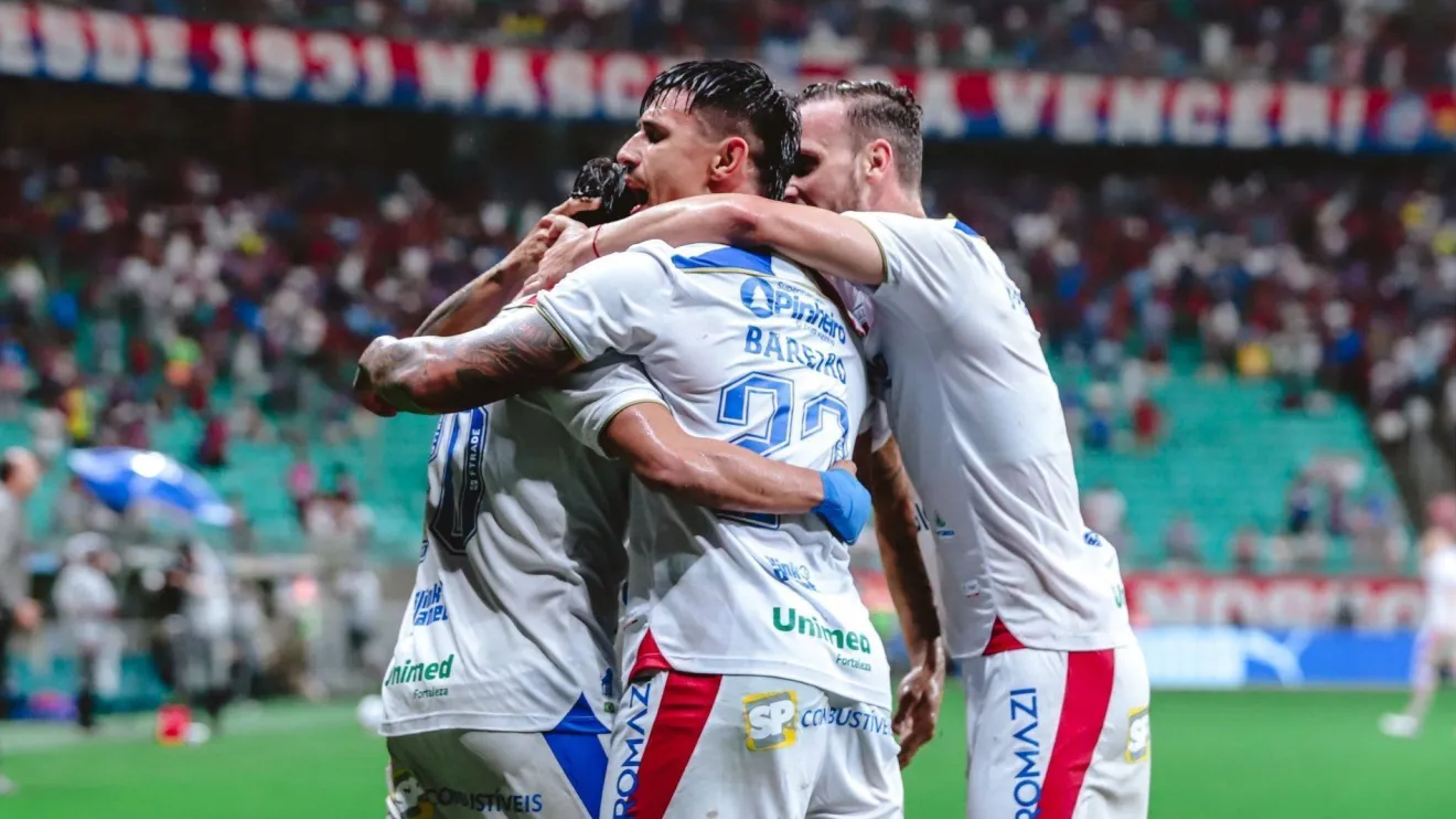 Fortaleza surpreende Bahia fora de casa e pressiona Santos no Brasileirão