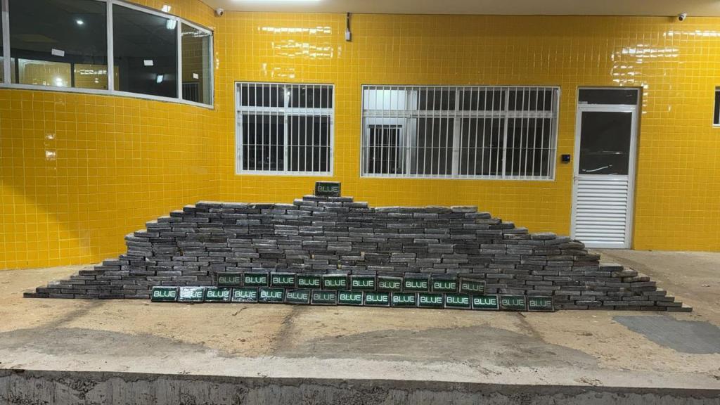  Gefron e PRF apreendem mais de 400 quilos de cloridrato de cocaína em Primavera do Leste