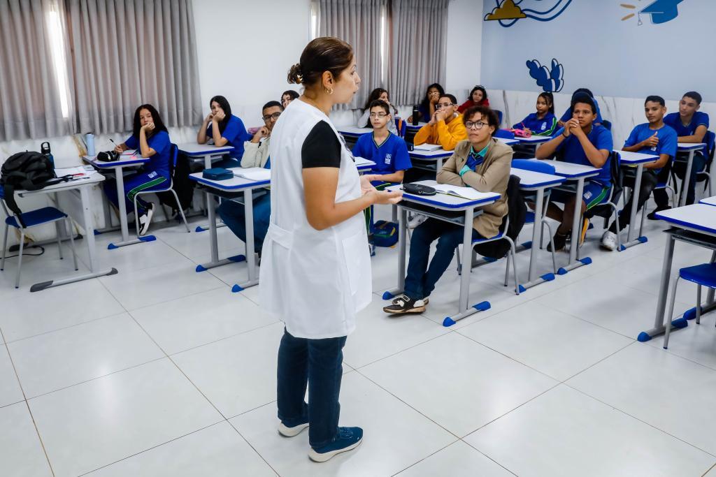  Governo de MT pagou R$ 215 milhões para profissionais da educação que atingiram meta