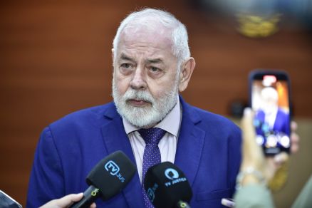 Governo sanciona lei que extingue 56 cartórios em MT; veja quais