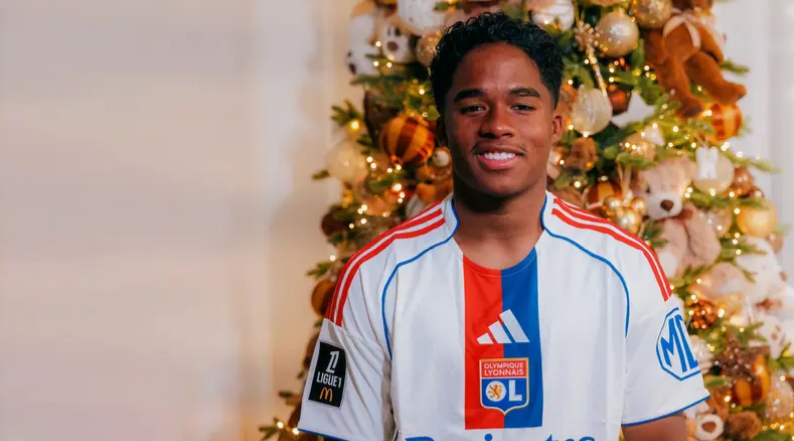  Ídolo do Real Madrid lamenta saída de Endrick: "Foi bem nos poucos minutos"