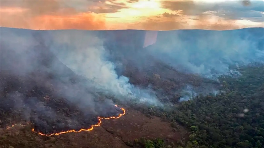  Incêndios ameaçam agronegócio