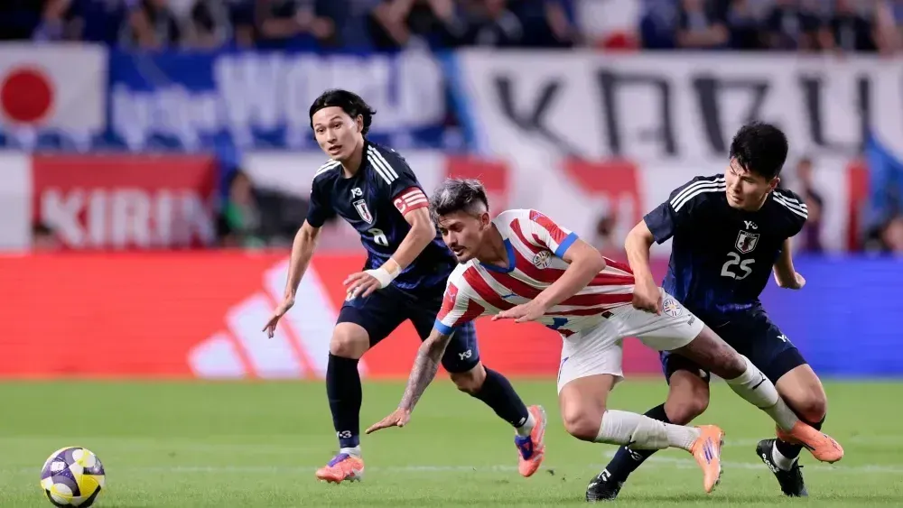 Japão marca no fim e empata com Paraguai antes de enfrentar o Brasil
