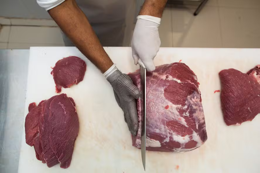  México cria cota para importação de carnes bovina e suína