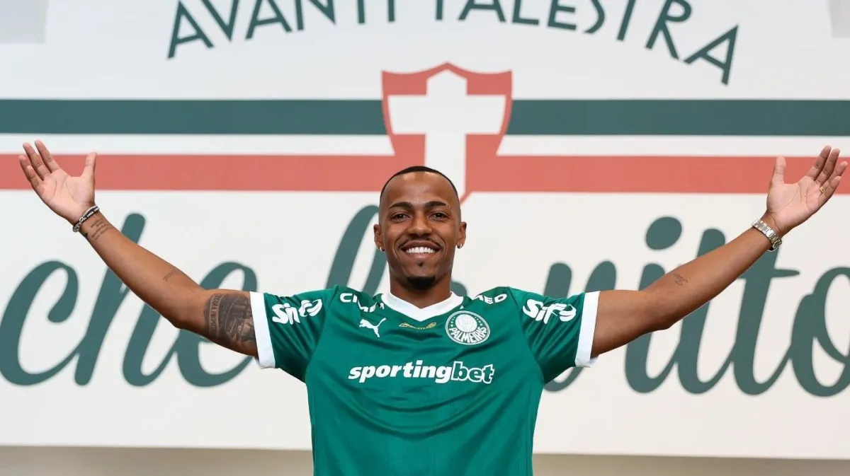  Palmeiras anuncia contratação do volante Marlon Freitas