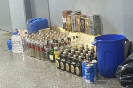  PM prende dois e desarticula fábrica de bebidas adulteradas