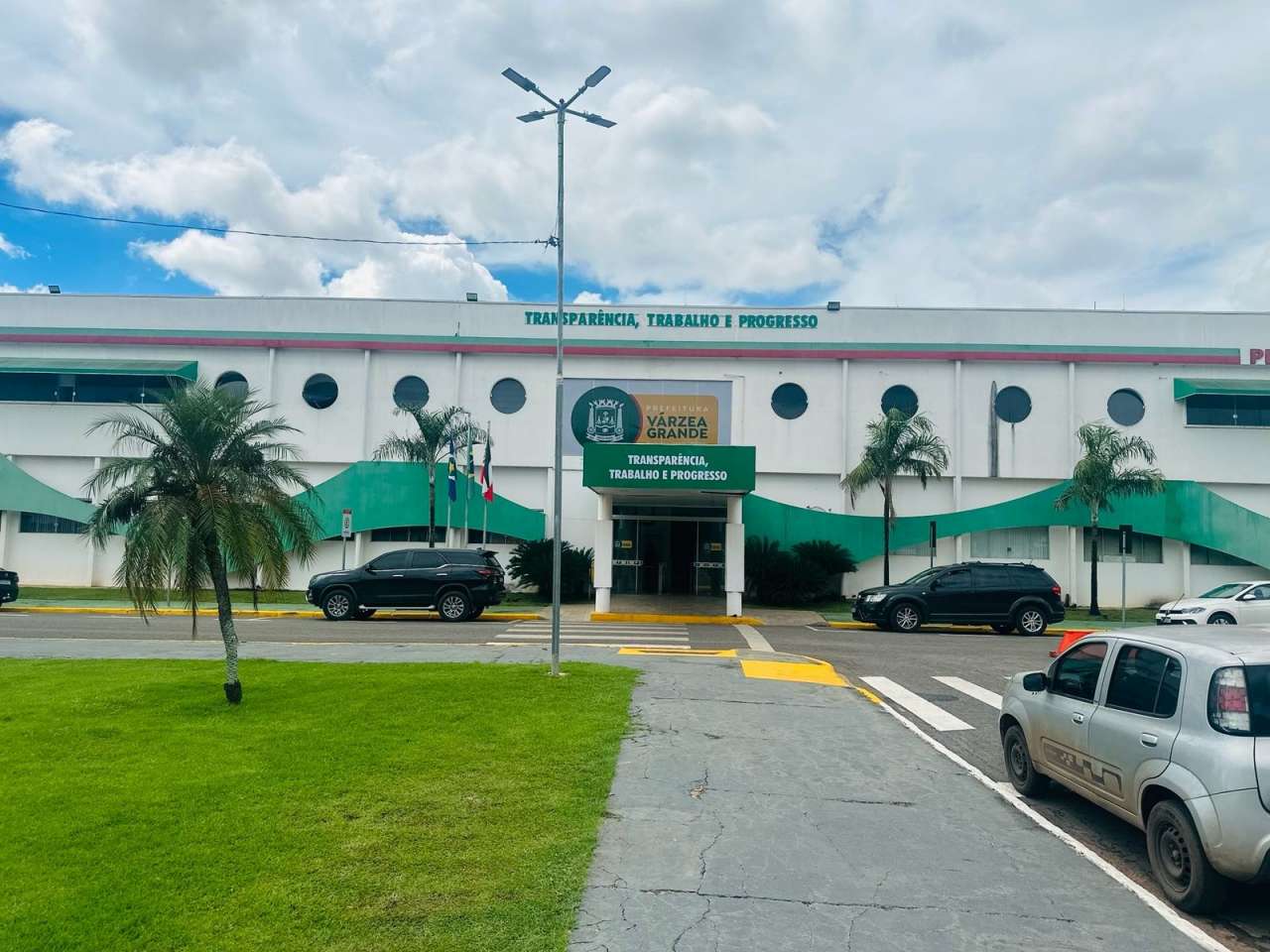 Prefeitura transfere cobrança do IPTU para ocupantes de áreas invadidas com posse consolidada