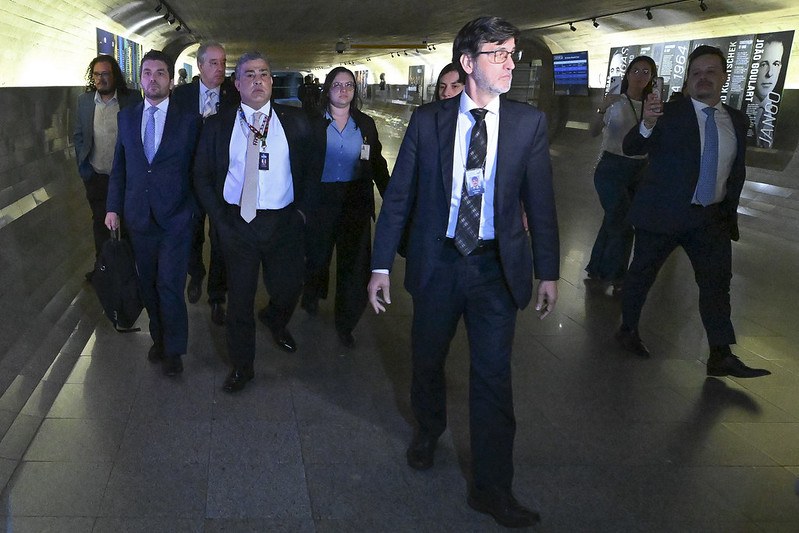 Presidente da Conafer é preso em flagrante pela CPMI do INSS  Fonte: Agência Senado