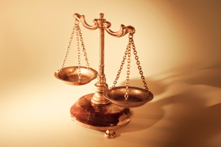 Réu é condenado a 43 anos por feminicídio, estupro e outros crimes