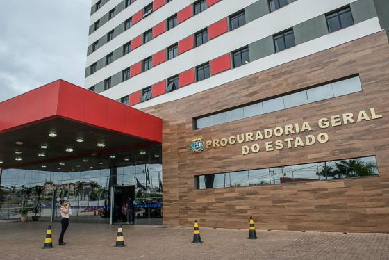 Salário de R$ 37 mil: concurso para a PGE de MT encerra inscrições nesta sexta