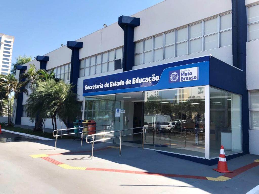  Seduc abre consulta pública para ampliar modelo cívico-militar em mais 66 escolas da rede estadual