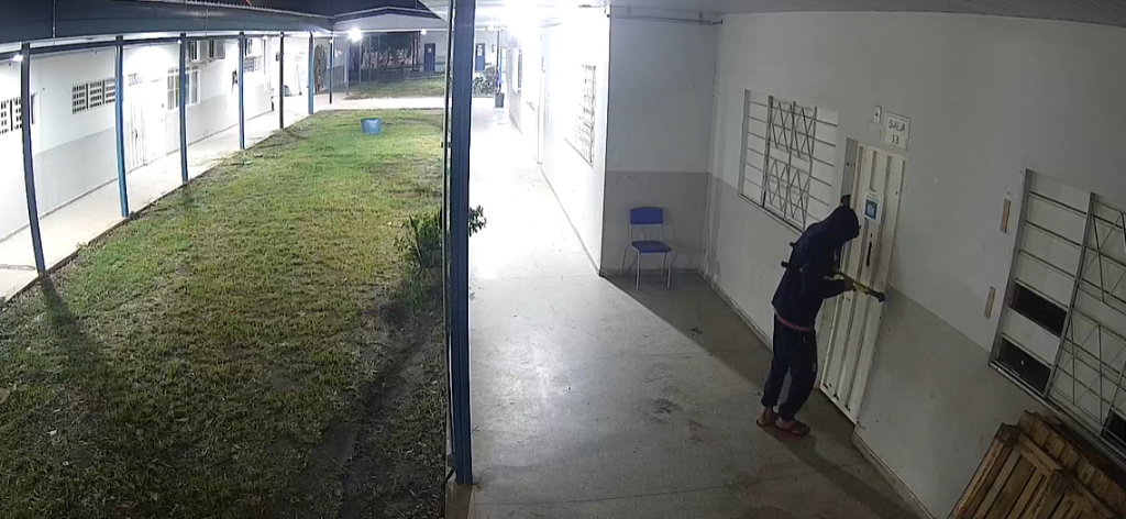  Sistema Vigia Mais MT impede furto de nove televisões em escola durante a madrugada