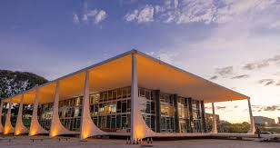 STF publica decisão que condenou Bolsonaro e abre prazo para recurso