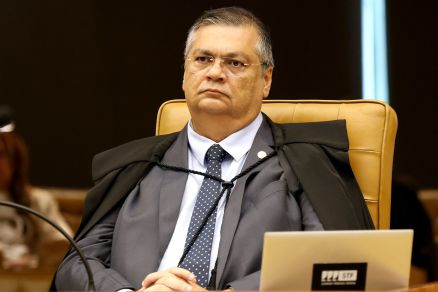 STF volta a barrar despejo e critica critério que excluiu famílias