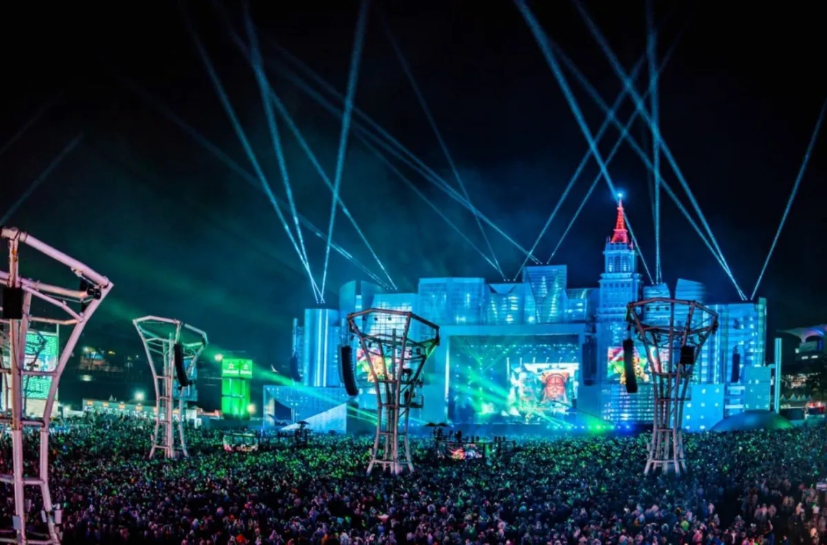 The Town: veja os horários dos shows deste sábado (6)